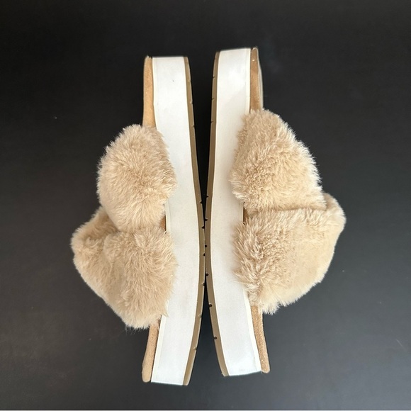 UGG Kookaburra Roubie Fuzz Slip On Tan Fur Straps Platform Sandals Women’s 8 - Picture 8 of 11